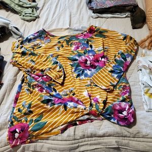 Floral front knot shirt